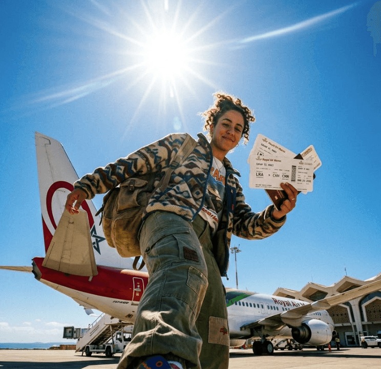 10 Travel Hacks to Save Money on Flights